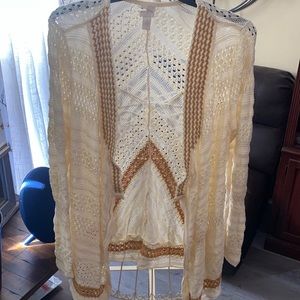 Chicos cardigan size1 long sleeve lightly worn